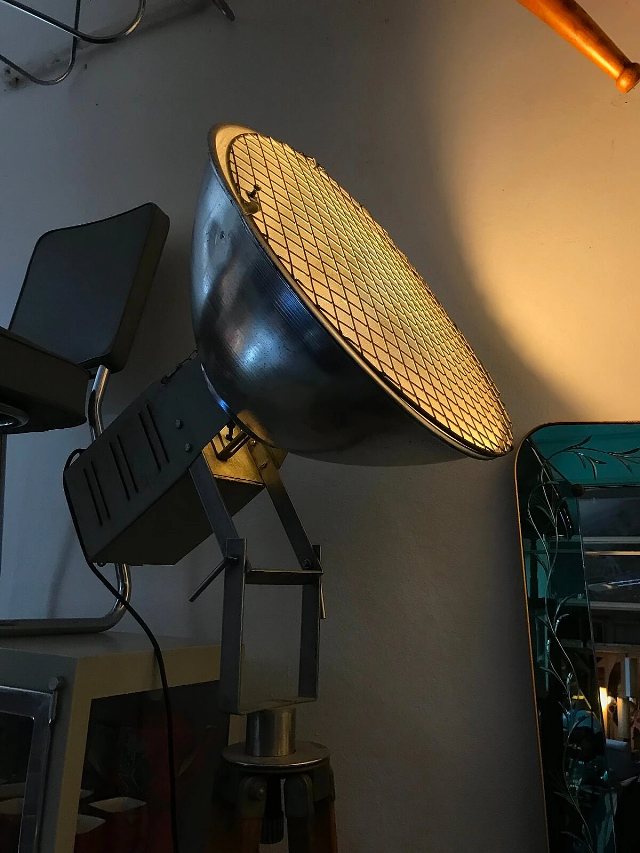 Lampada da cinema su cavalletto inizio '900 2