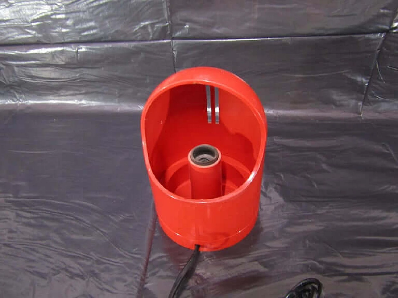 Red table lamp, produced in Italy, Mid-century 1075698