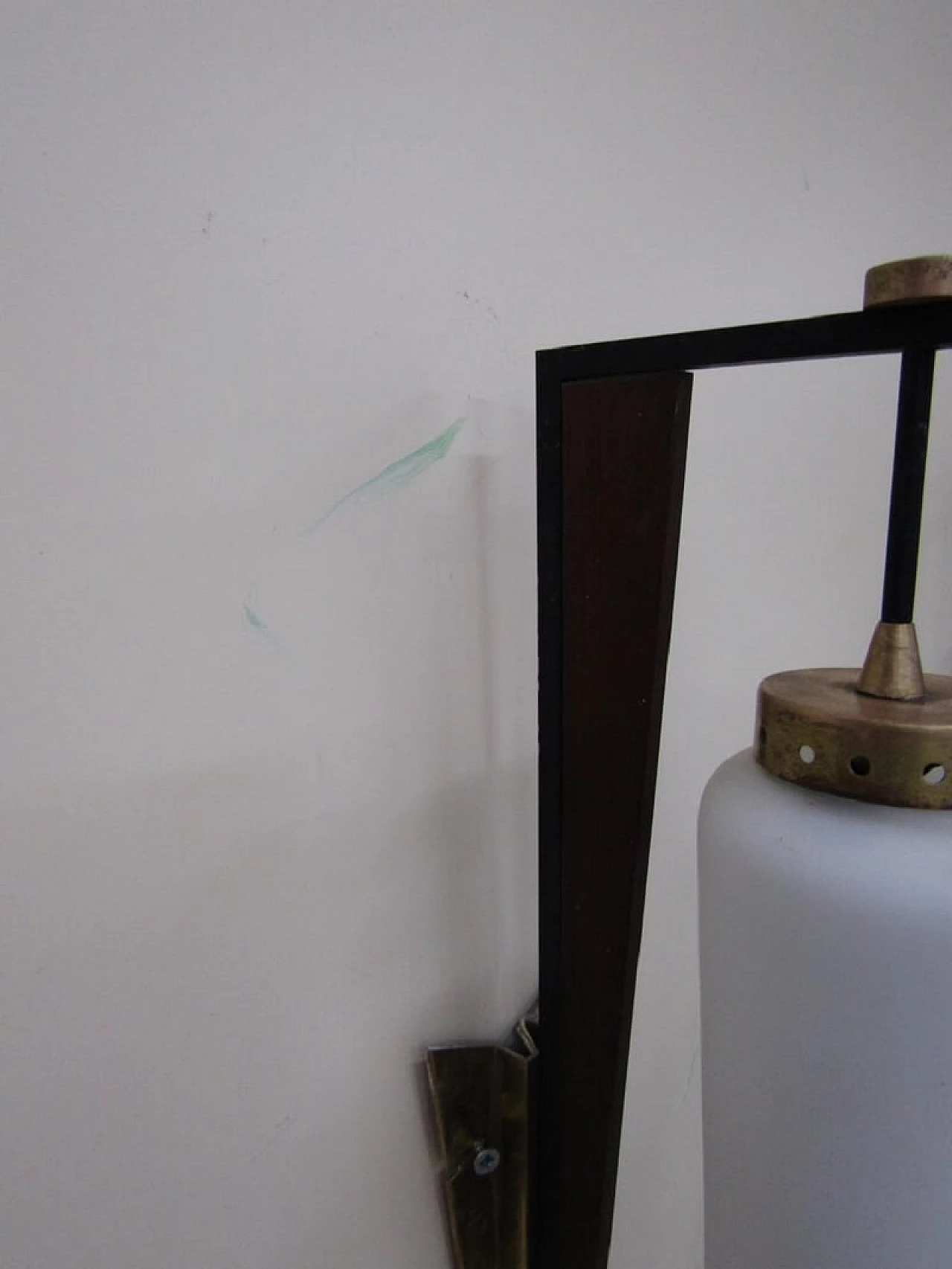 3 lampade da parete, Stilnovo, metallo, legno e vetro satinato, anni '50 1075758