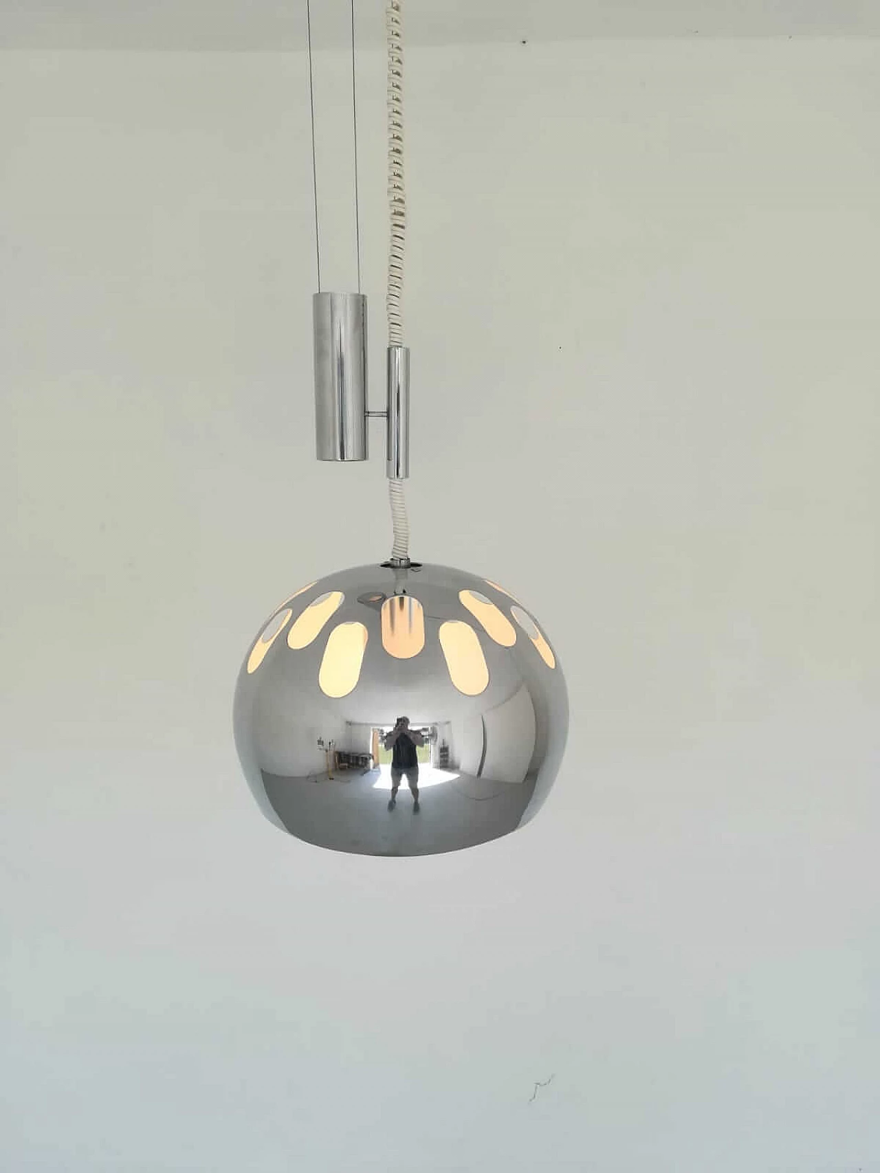 Lampadario cromato, con saliscendi, Luci illuminazione d'interni, anni '50 1076082