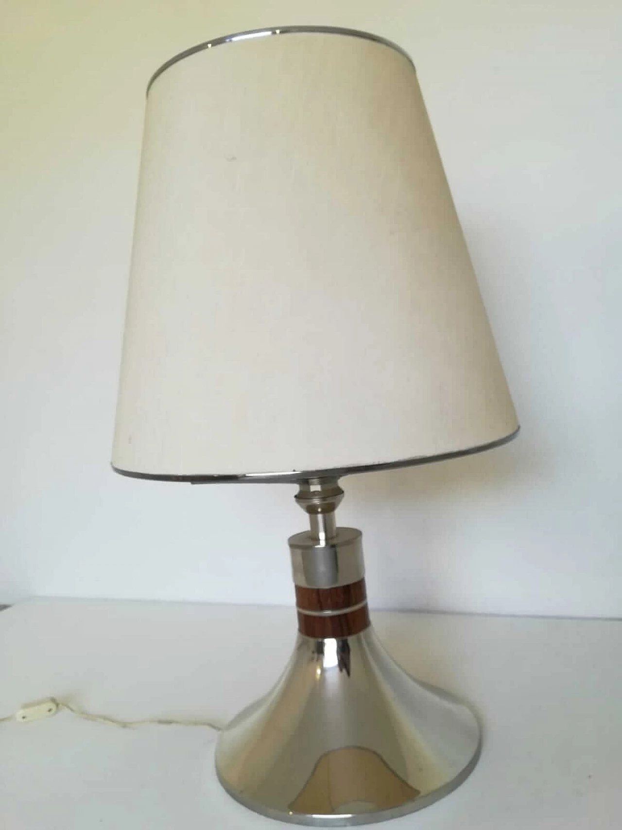 Chrome metal and wood table lamp, 1950s 1076091