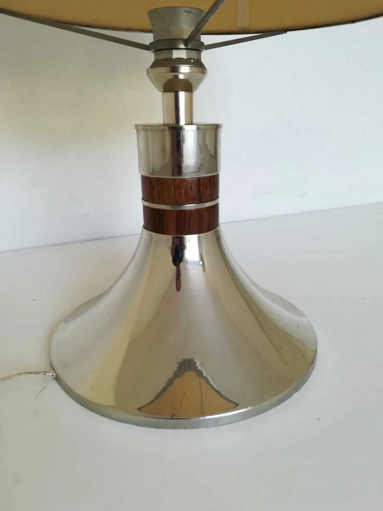 Chrome metal and wood table lamp, 1950s 1076092