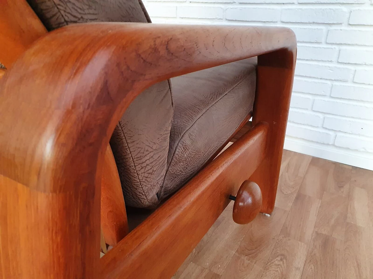 Danish adjustable armchair, HS Design, leather and teak, 80s 1076356