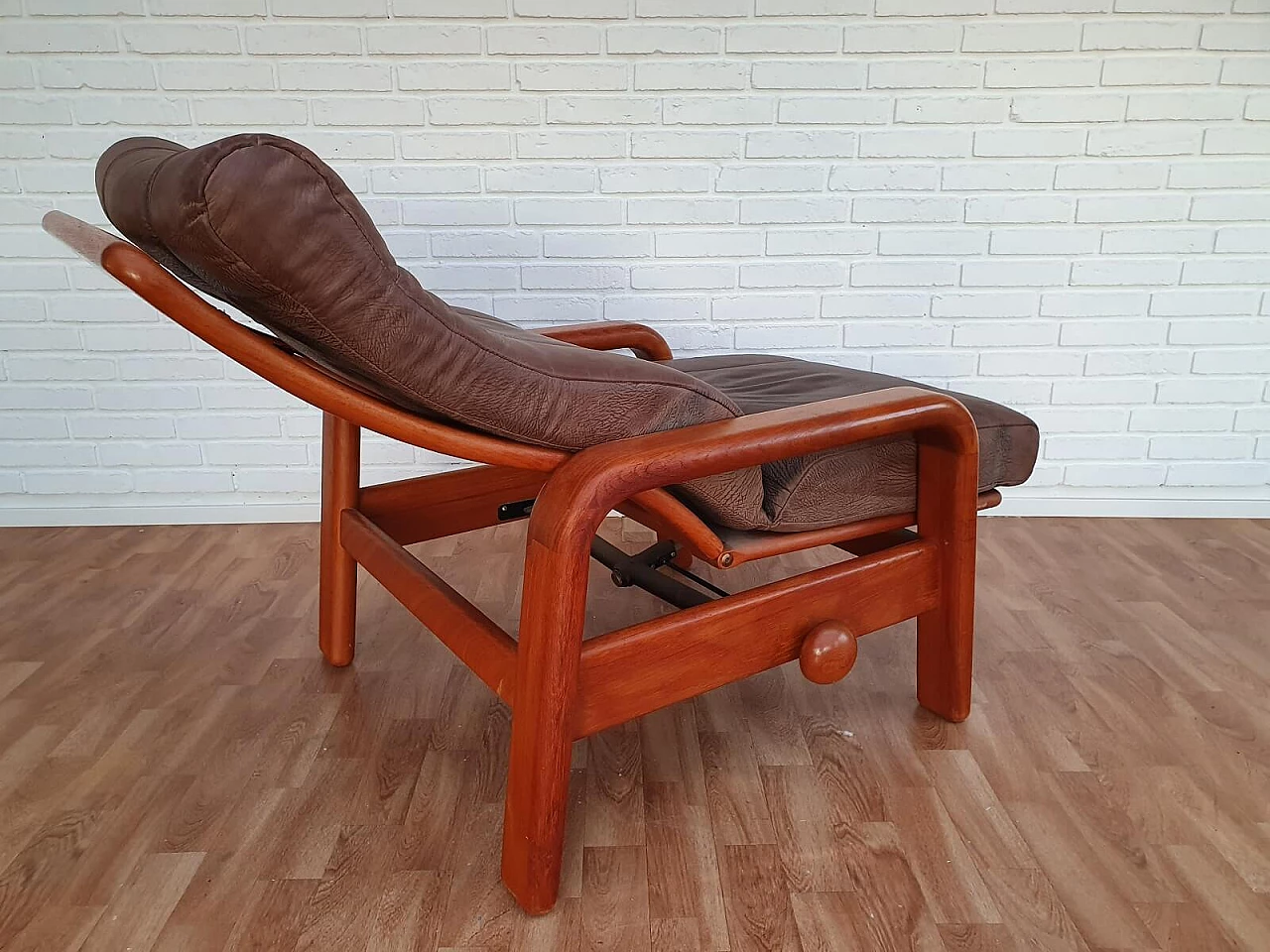 Poltrona regolabile danese, HS Design, pelle e teak, anni '80 1076357