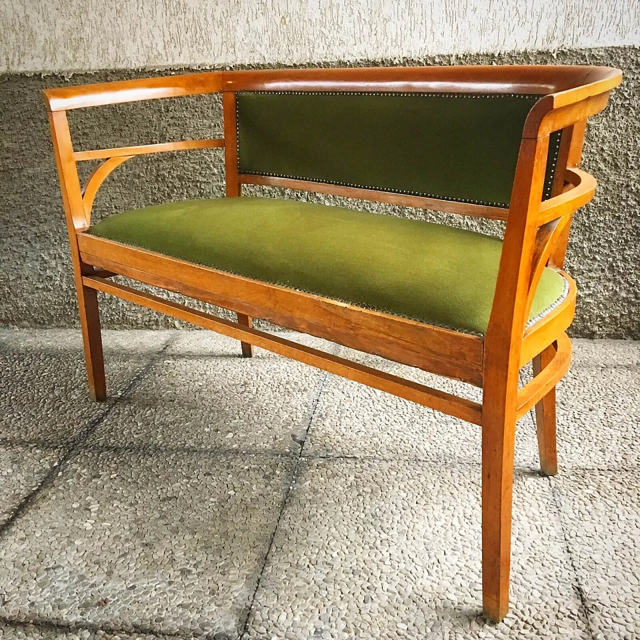 Divanetto in velluto verde e faggio ArtDeco, 1920 / 1930 2