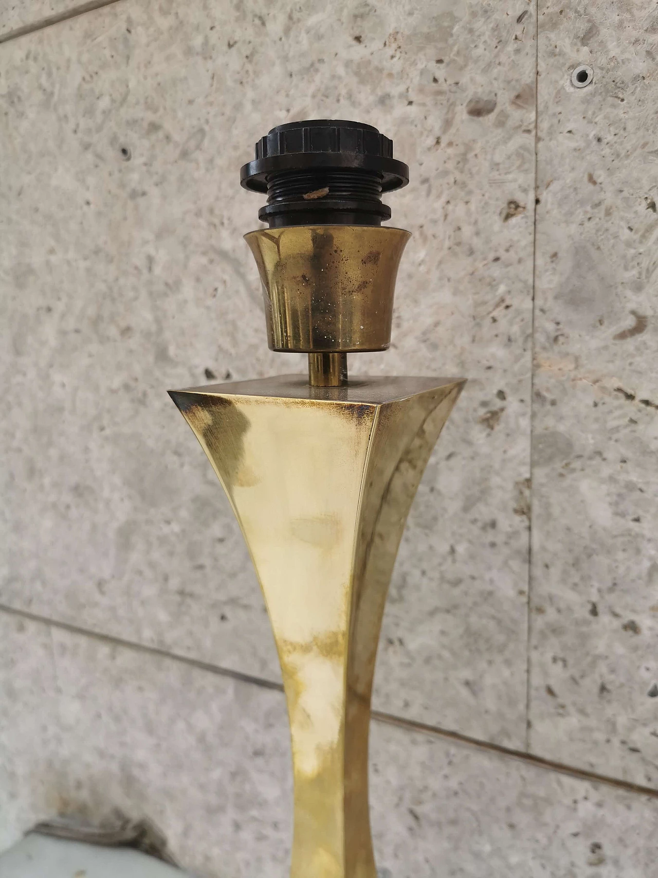 Lampada da tavolo a piramide di Tonello e Montagna Grillo per High Society, 1972 1076534