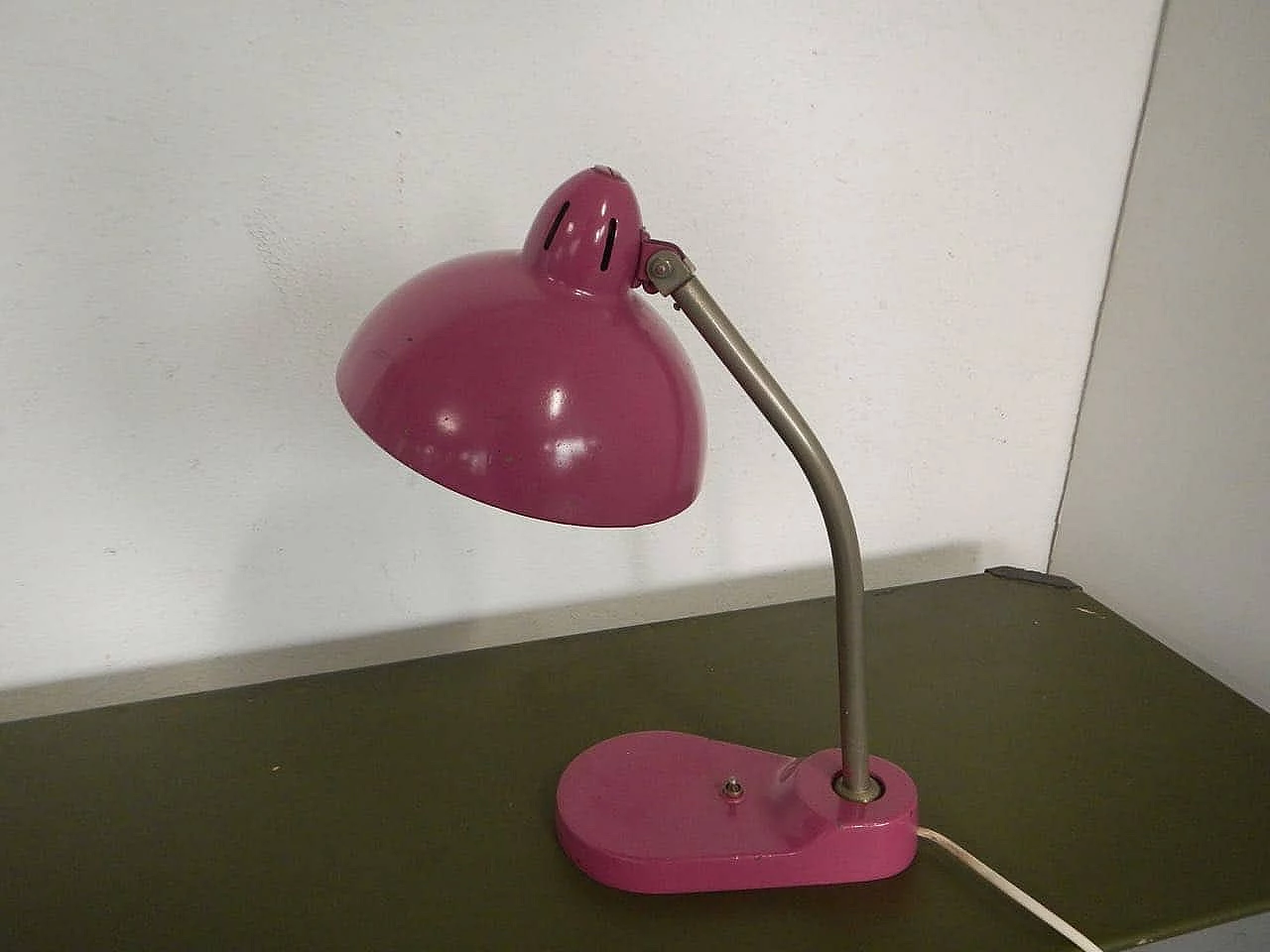 Lampada da ufficio Pollice Milano in metallo rosa, anni '60 1076963