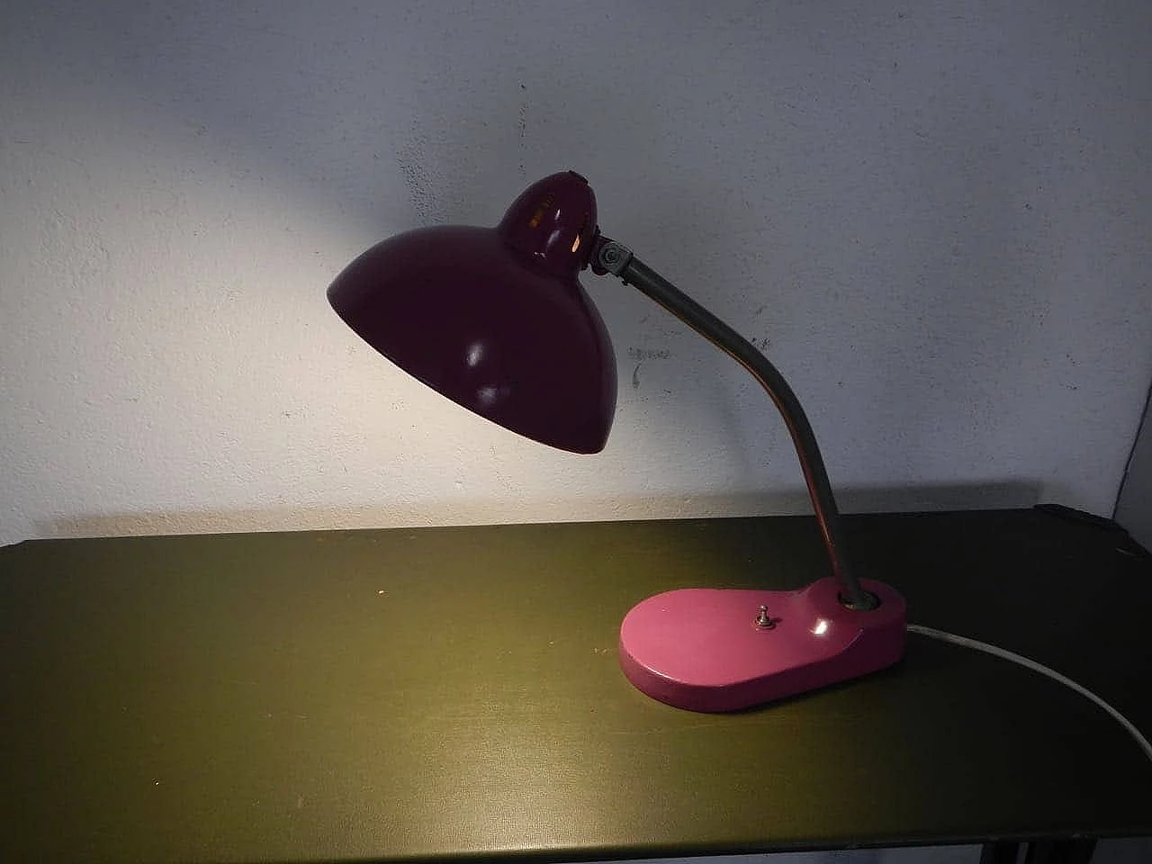 Lampada da ufficio Pollice Milano in metallo rosa, anni '60 1076966