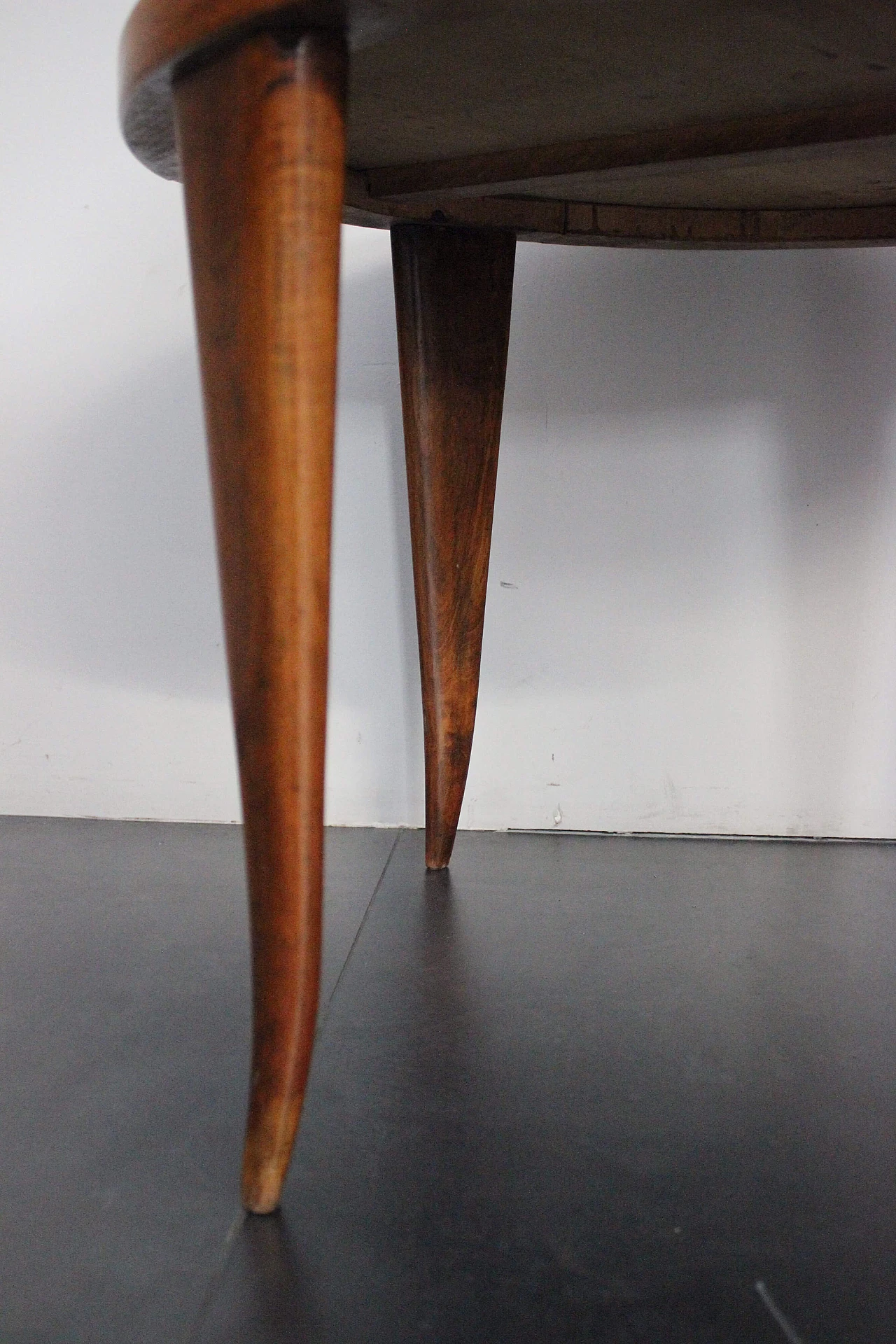 Cherry wood coffee table, '40s 1078212