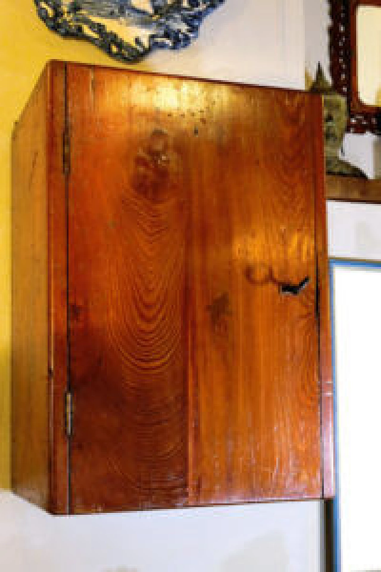 English cabinet for medicines in pitch-pine 1078505