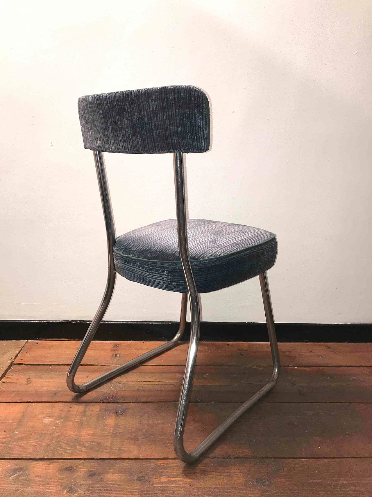 Blue velvet armchair, with tubular steel frame, 1960s 1078507