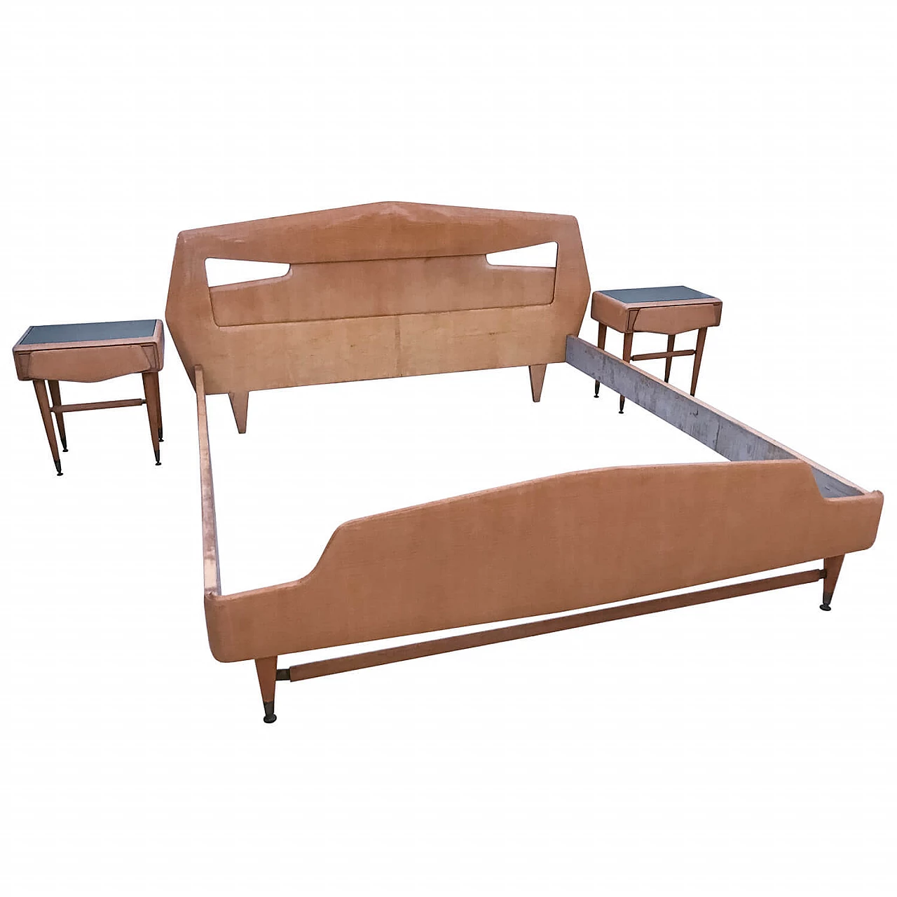 Italian maple bedroom set, bed and bedside tables, by Silvio Cavatorta, 1950 1079148
