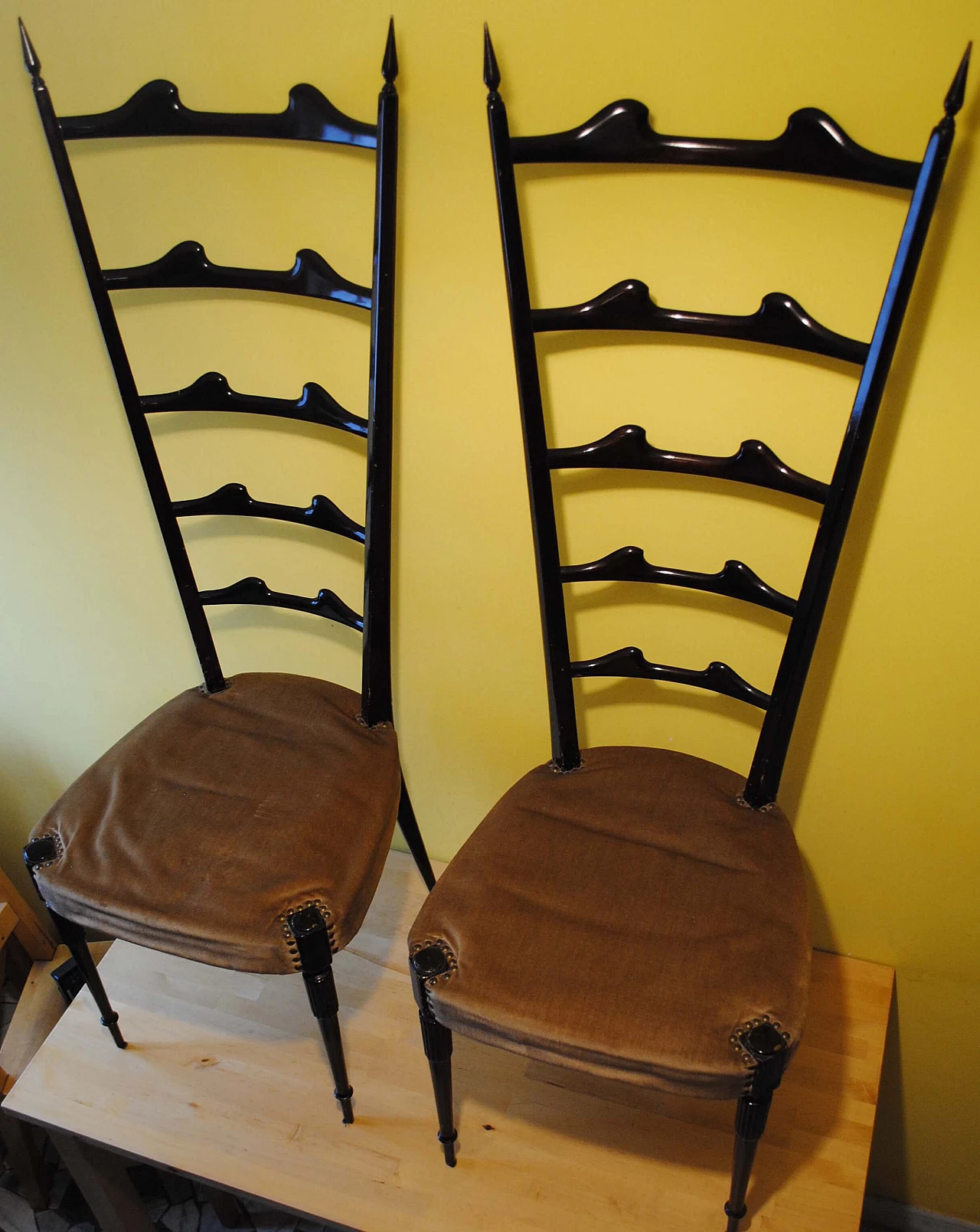 Coppia di sedie Chiavarine con seduta in velluto, '800 1079594