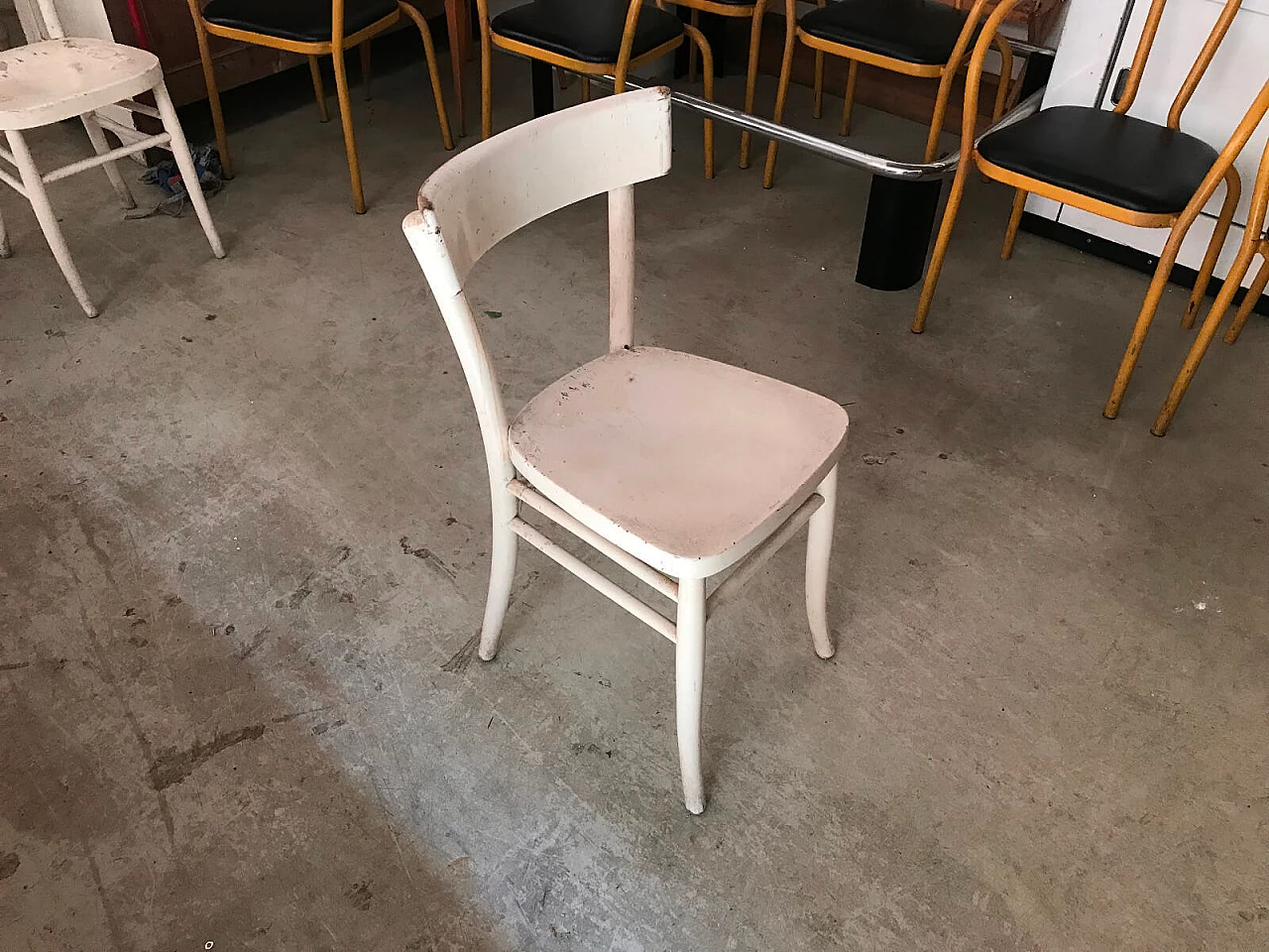 Tavolo da cucina bianco con 4 sedie anni '40 5