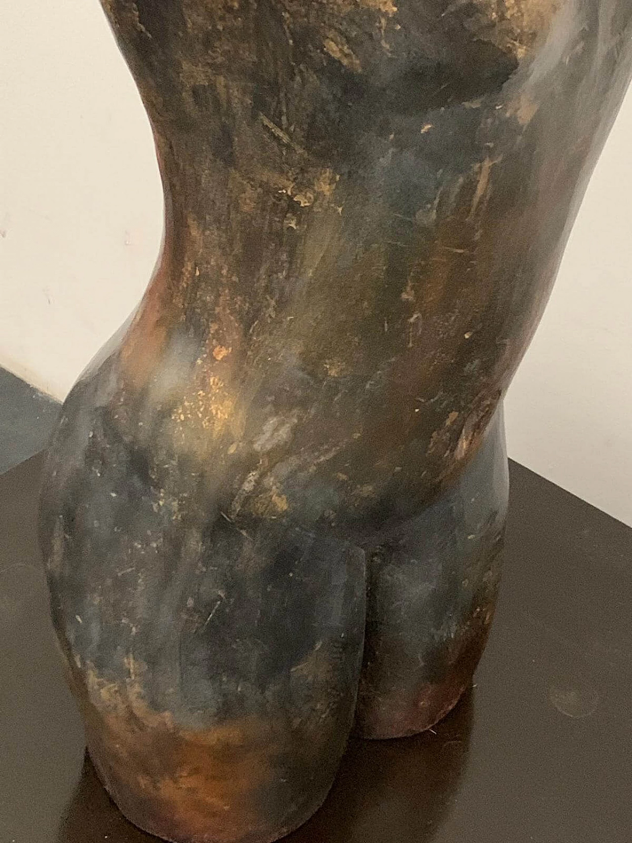 Busto in resina patinato a cromi metallici, anni '90 1080419