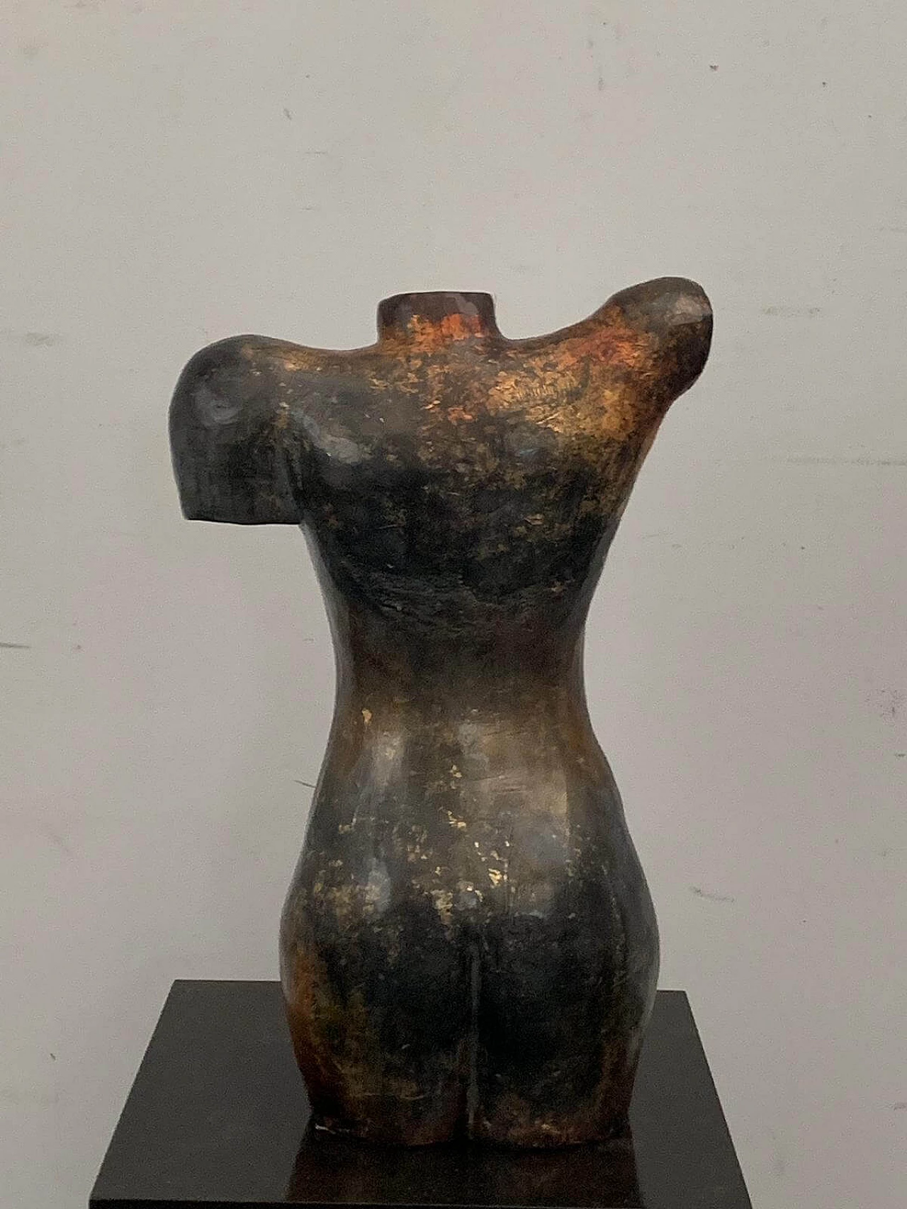 Busto in resina patinato a cromi metallici, anni '90 1080420