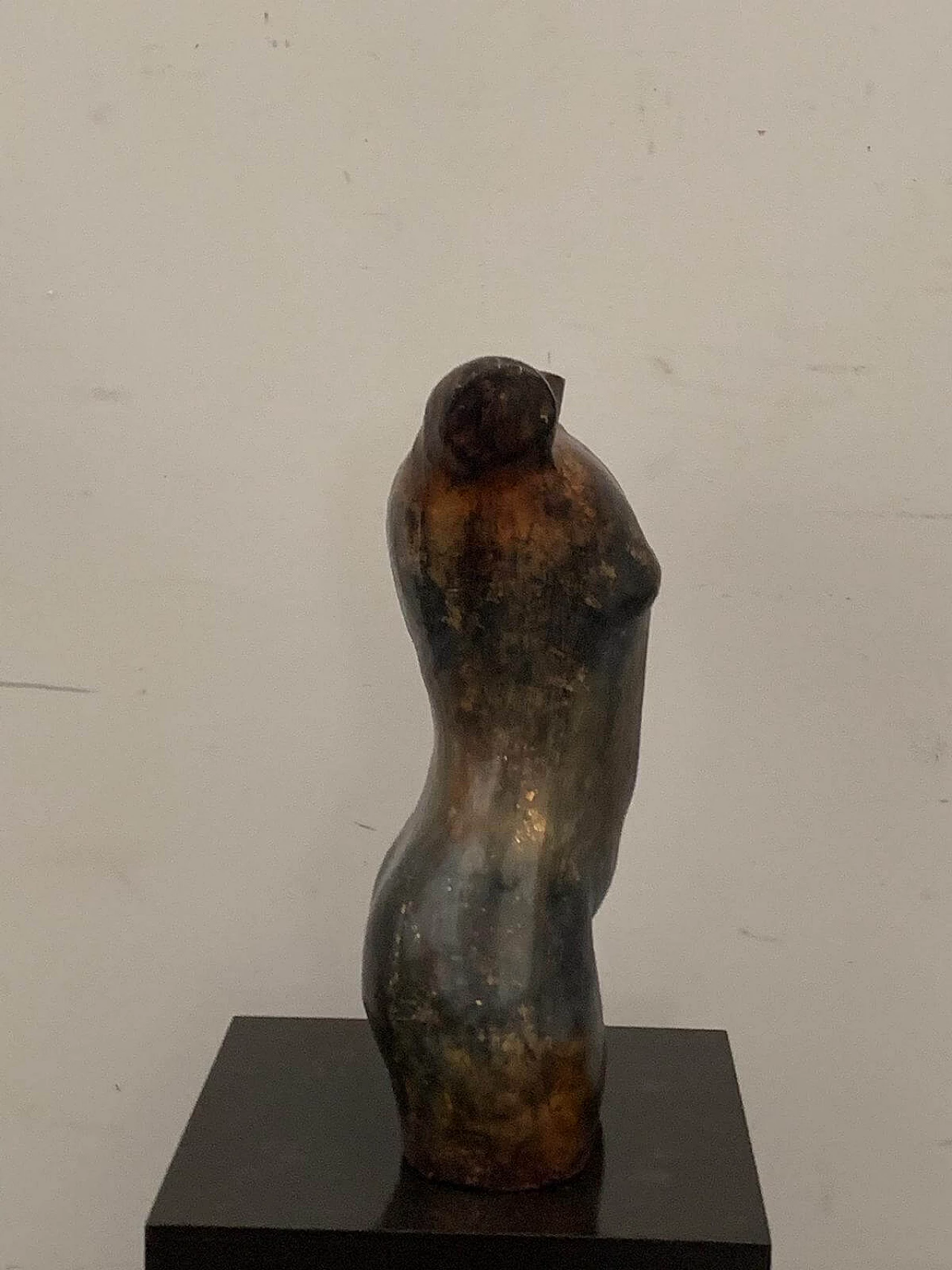 Busto in resina patinato a cromi metallici, anni '90 1080421