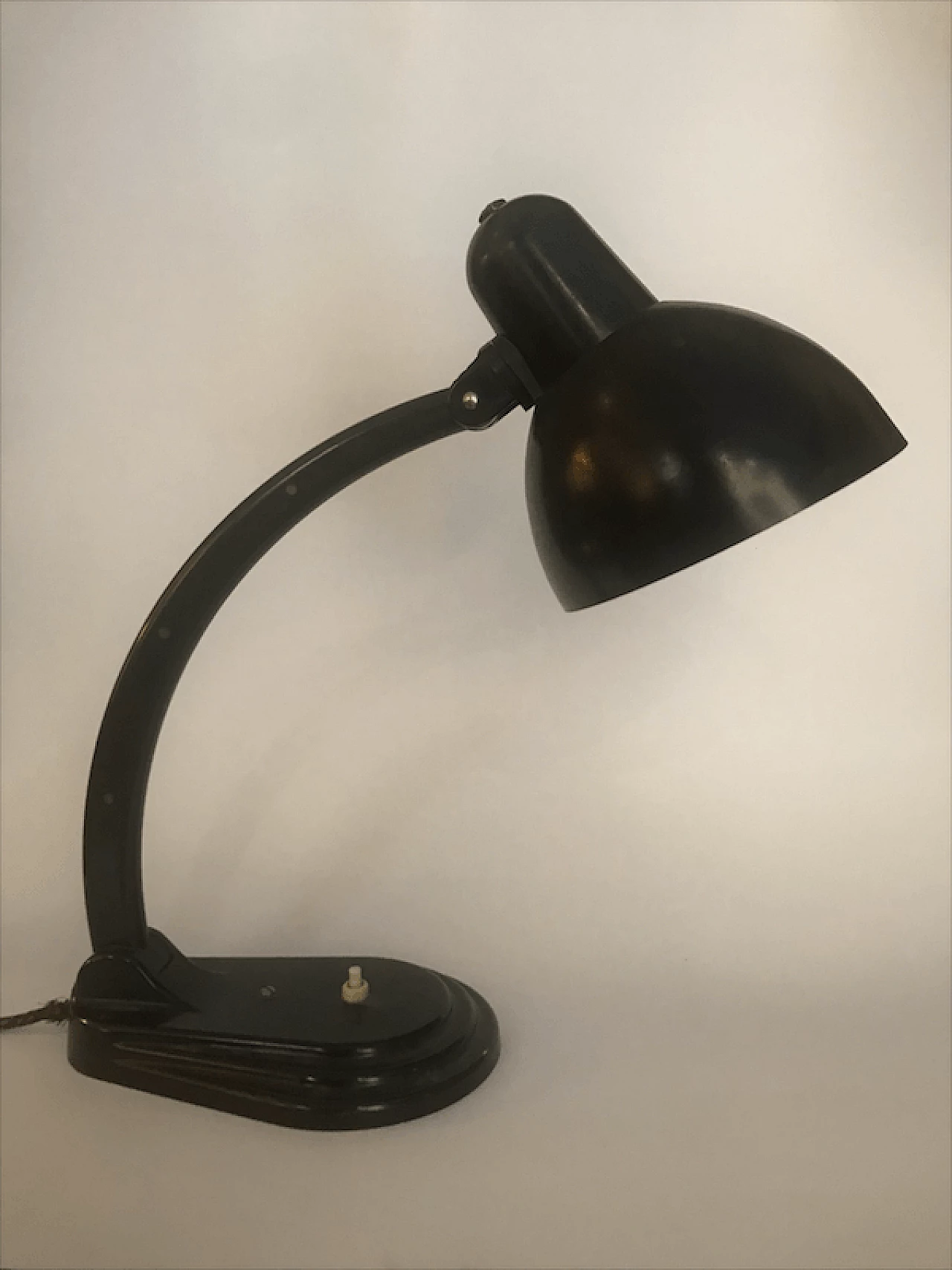 Bakelite table lamp by Erik Kirkman Cole for Jumo, France, 40s 1044117