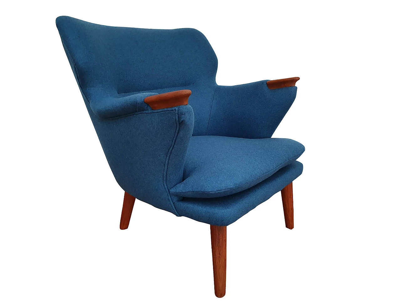 Danish lounge chair by Kurt Olsen model 221, completely renovated 1081208