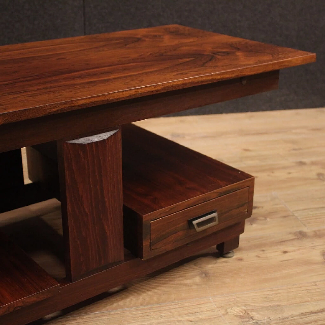 Tavolino in legno impiallacciato con cassetto, anni '70 1081732