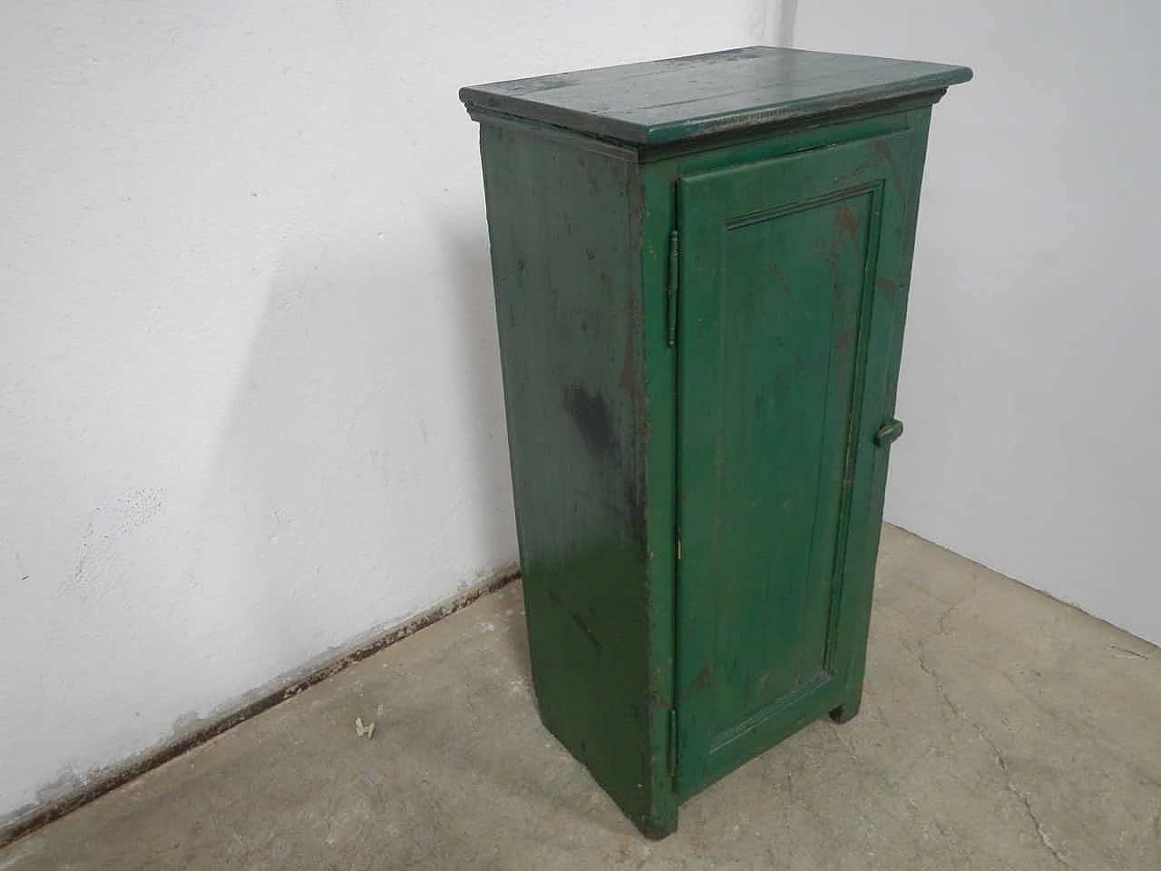 Green typography side table in wood, Italy, 50s 1082932