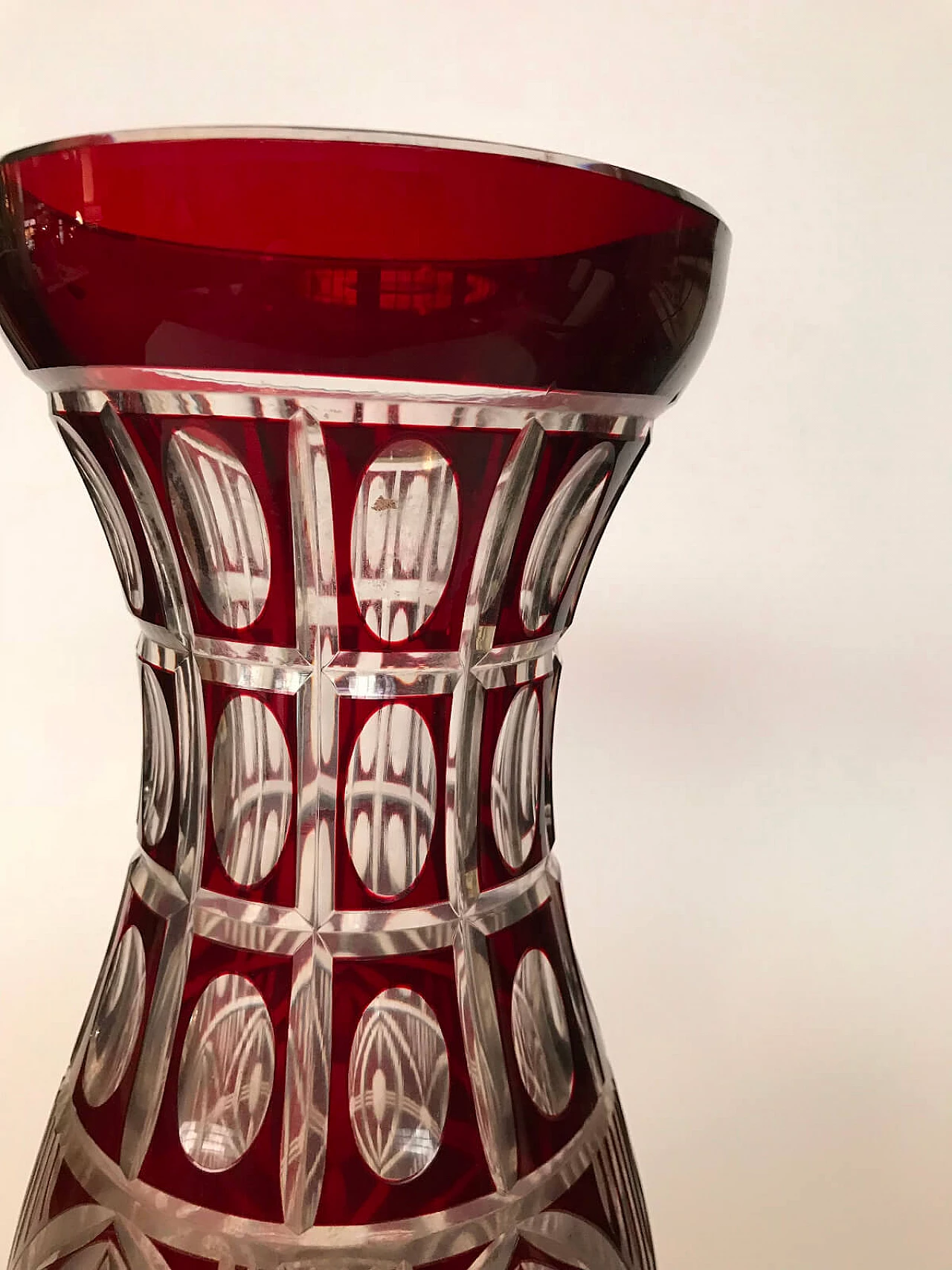Vaso rosso molato tipo Baccarat 3