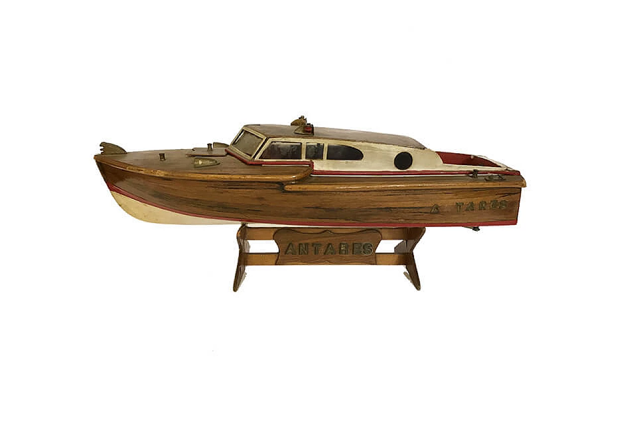 Wooden model boat Antares 1