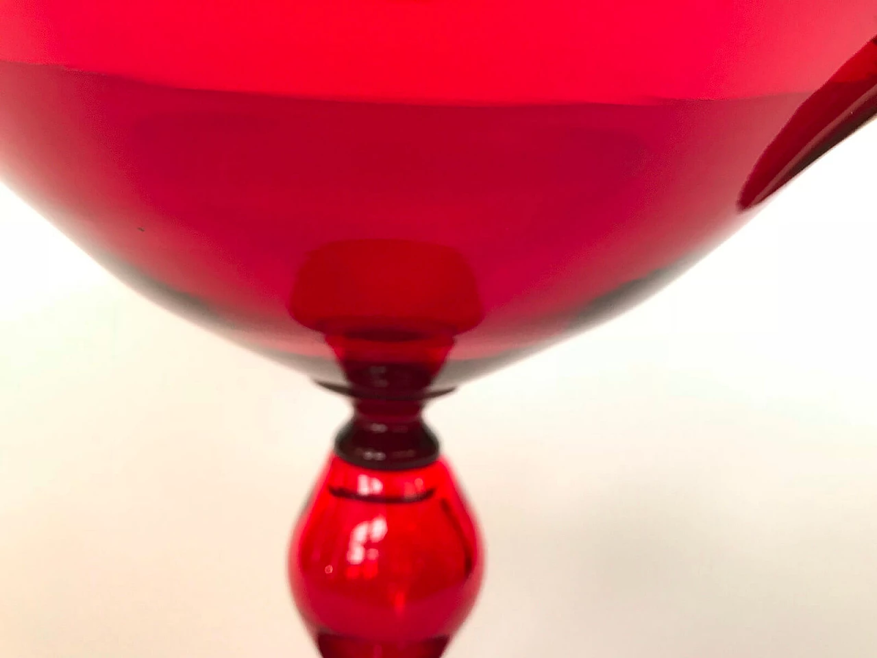 Red glass bowl '30s 3