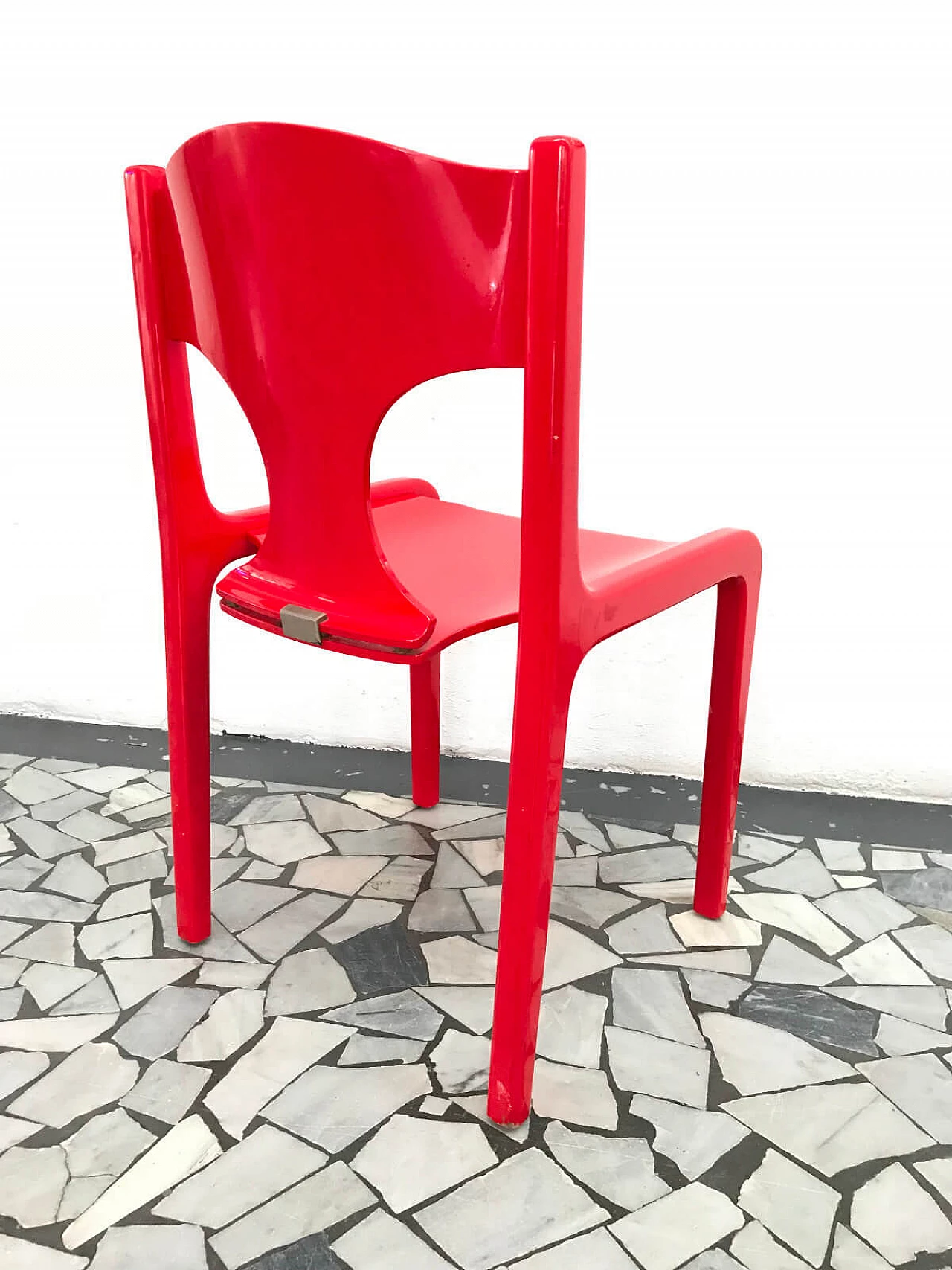 4 sedie laccate rosse, anni '60 1045913