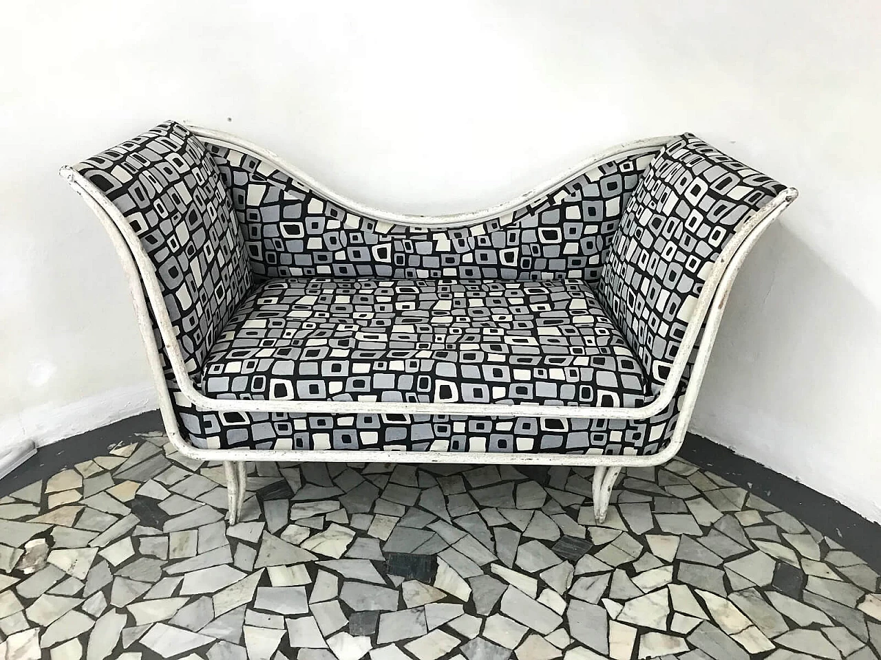 1950s sofa with black and white patterned fabric 4