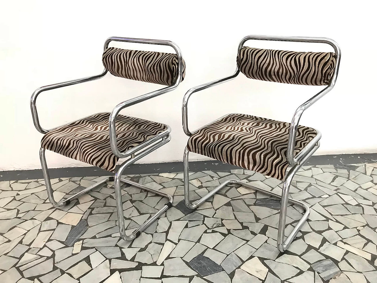 Pair of chromed armchairs with velvet zebra, 70's 3