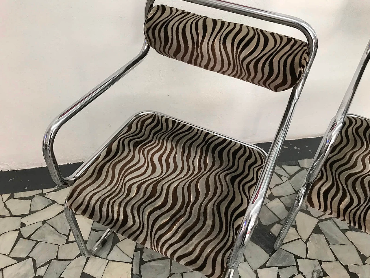 Pair of chromed armchairs with velvet zebra, 70's 5