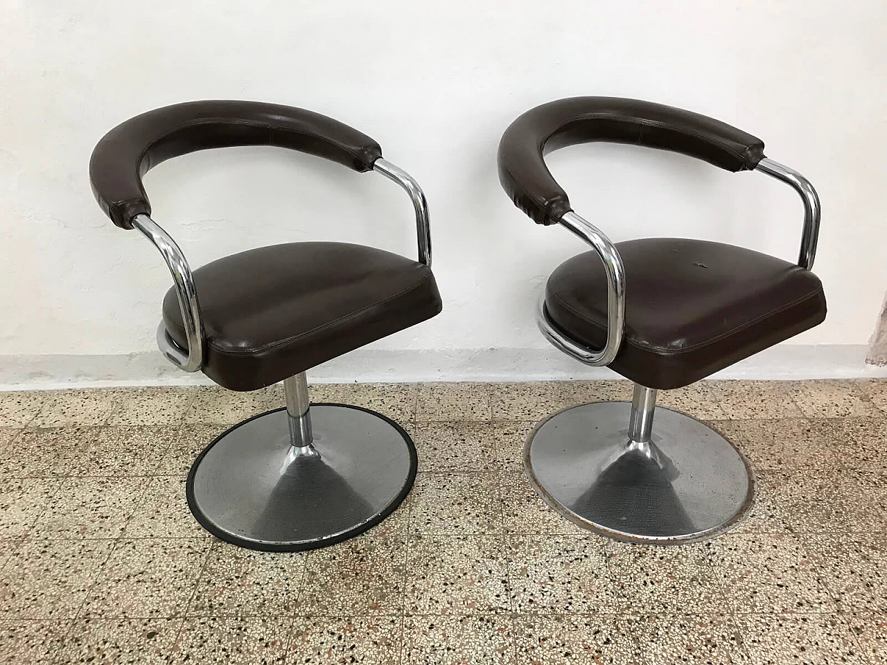 Pair of chromed and sky brown armchairs, 70s 2