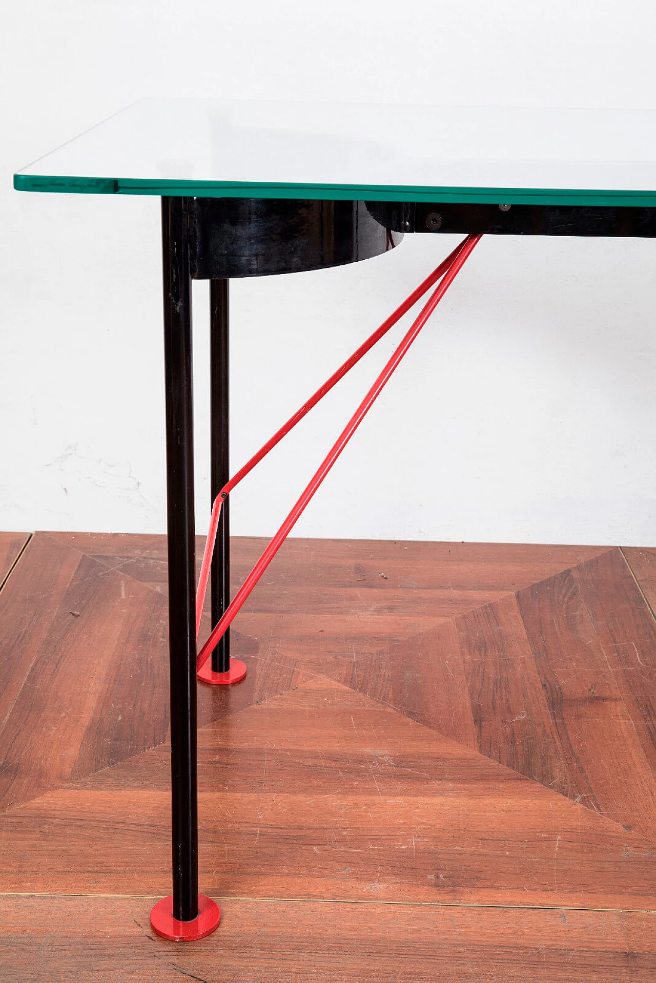 Tavolo con piano in vetro, anni 80 5