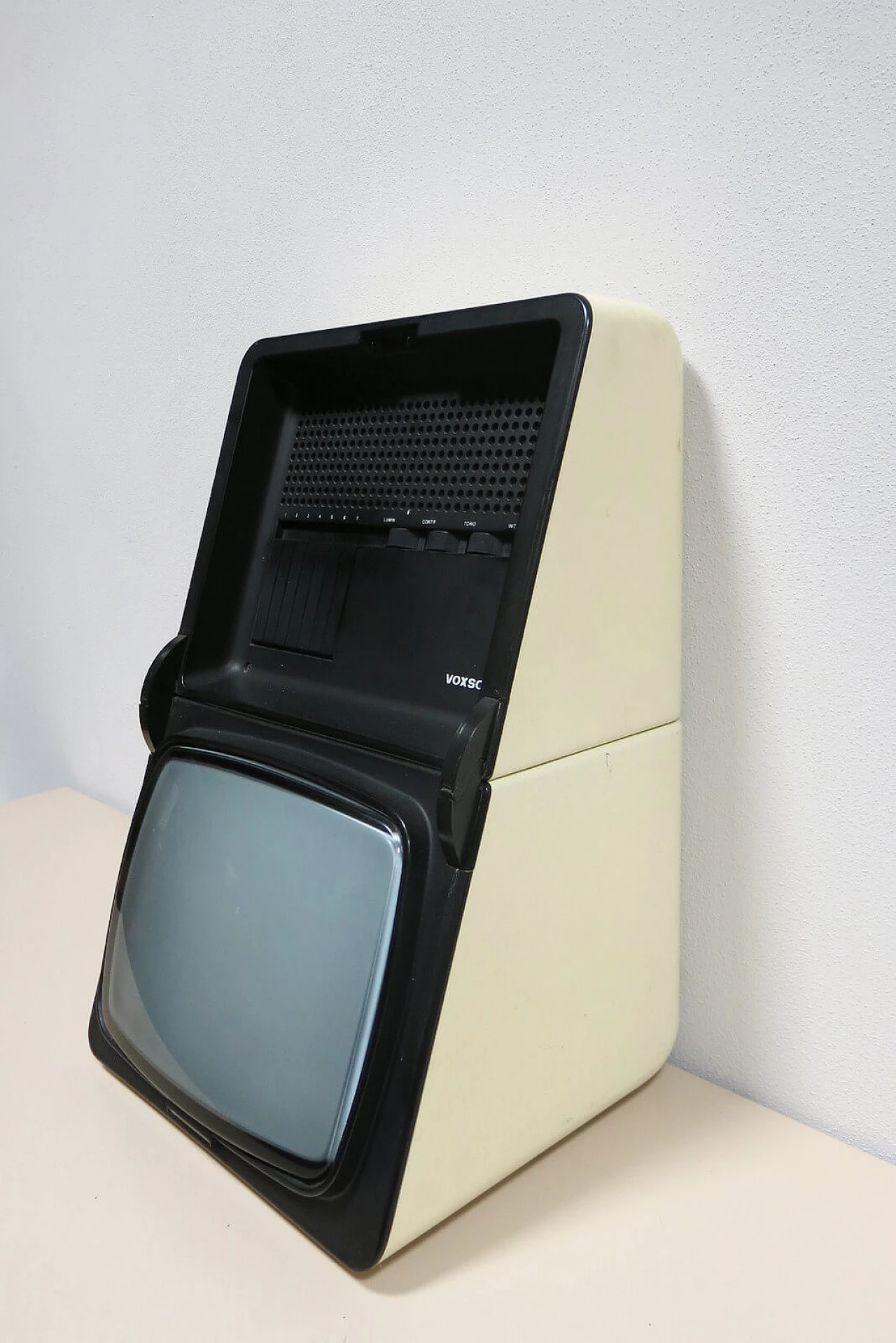 Televisore "T1128 Ostrica" di R. Bonetto per Voxson anni '70 2
