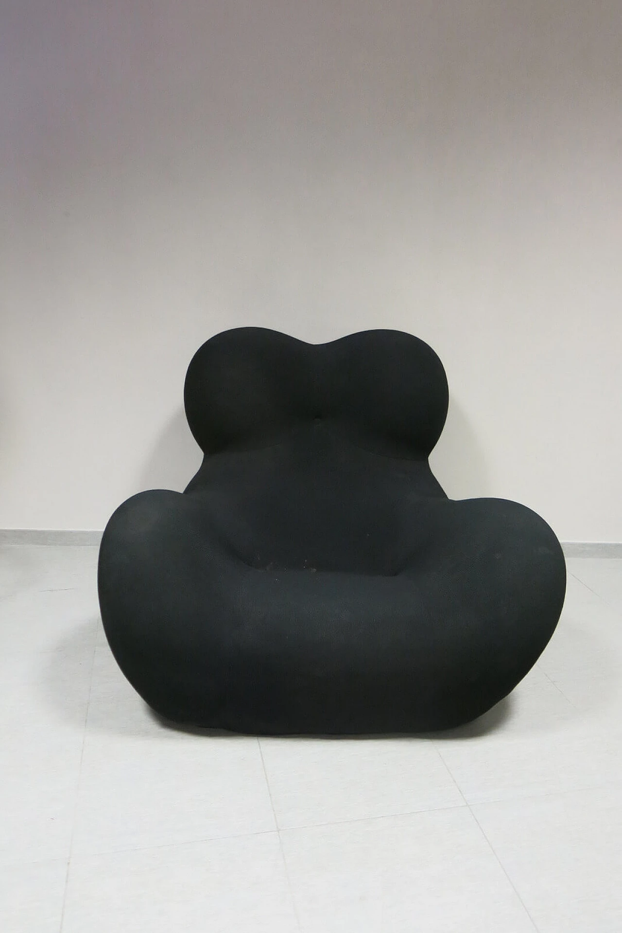 Black "Up5" armchair and "UP2" pouf by Gaetano Pesce for C&B 5