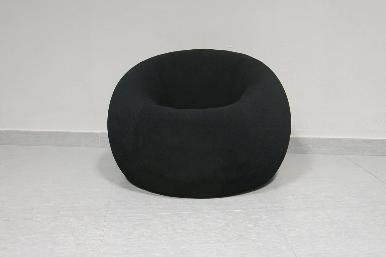 Black "Up5" armchair and "UP2" pouf by Gaetano Pesce for C&B 9