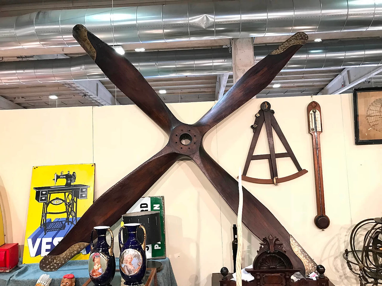 Large 4-blade propeller in wood and metal 2