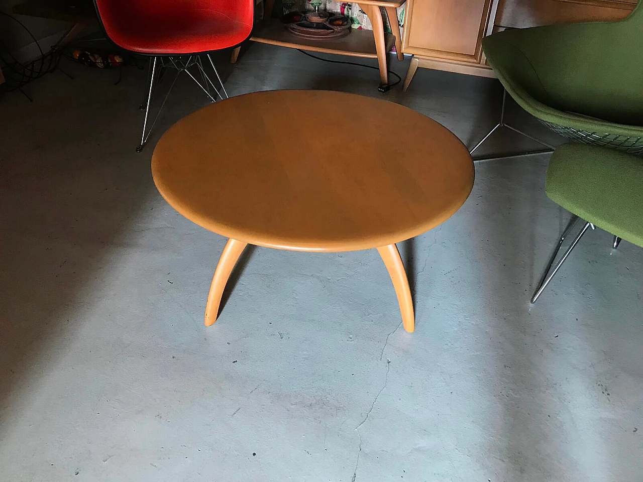 Round revolving birch coffee table, H. Wakefield, 1950s 1051649