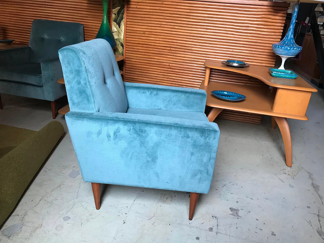 Pair of Italian armchairs in sugar paper colour 3