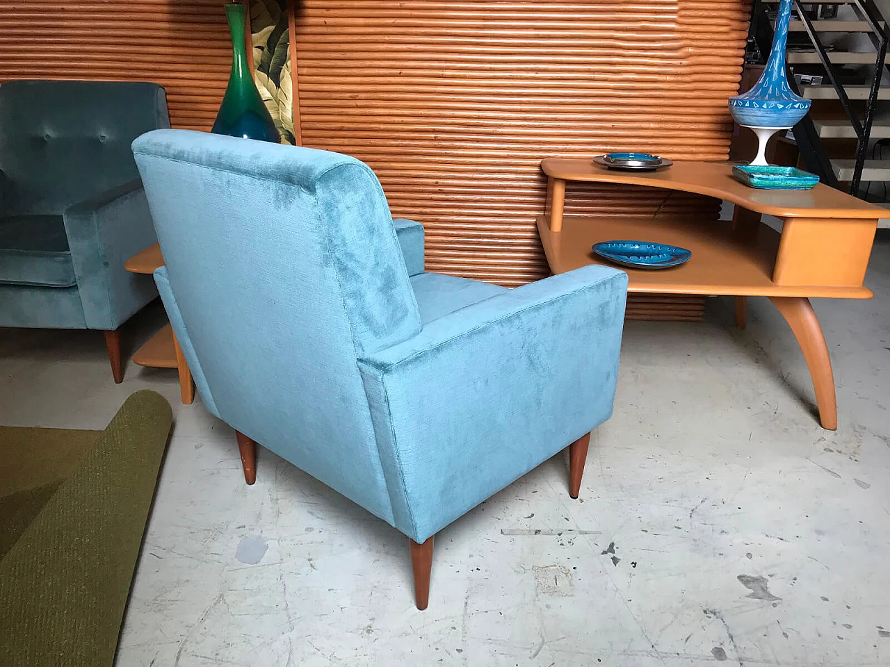 Pair of Italian armchairs in sugar paper colour 4