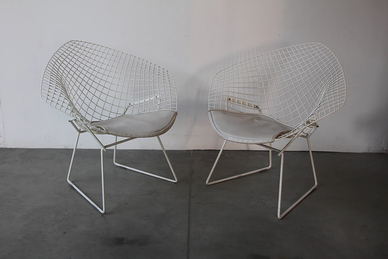 Pair of "Diamond" armchairs by Harry Bertoia for Knoll 2