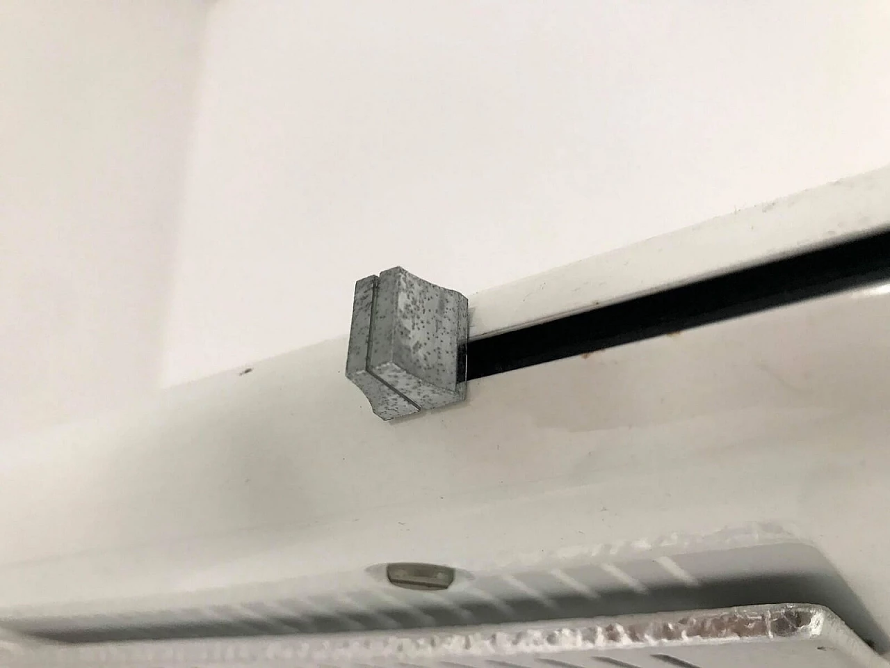 Lampada Mezzaluna Bruno Gecchelin per Skipper, anni '70 7