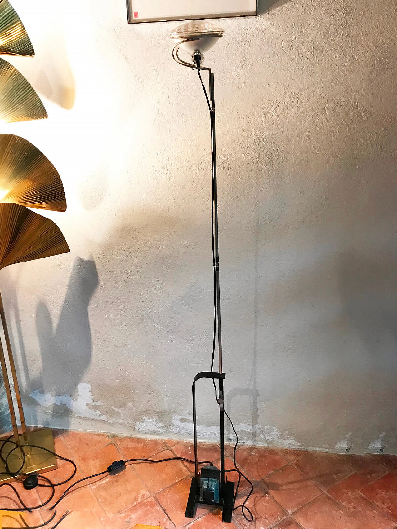 Lampada da terra "Toio", di Castiglioni per Flos 2