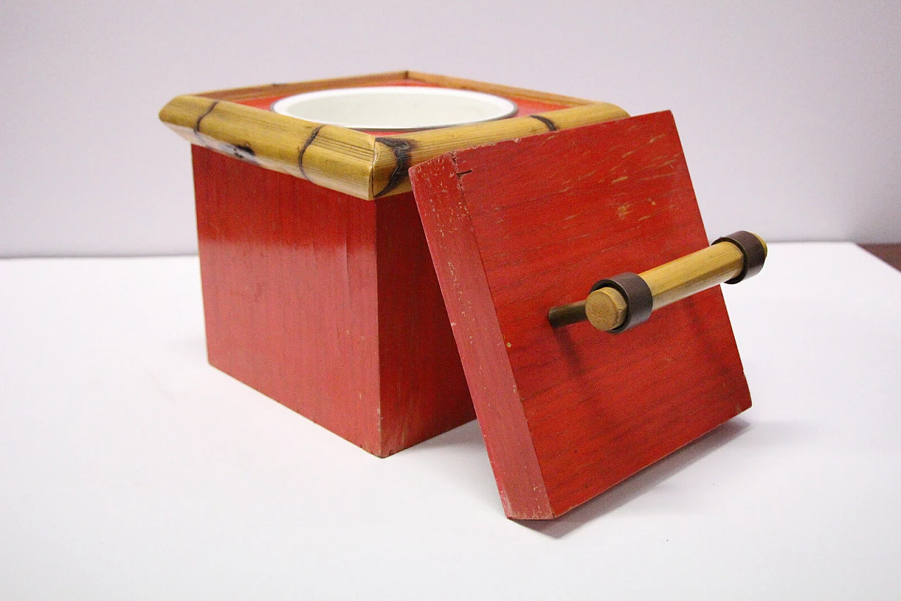 Scatola rossa porta ghiaccio con coperchio in legno e bamboo 3