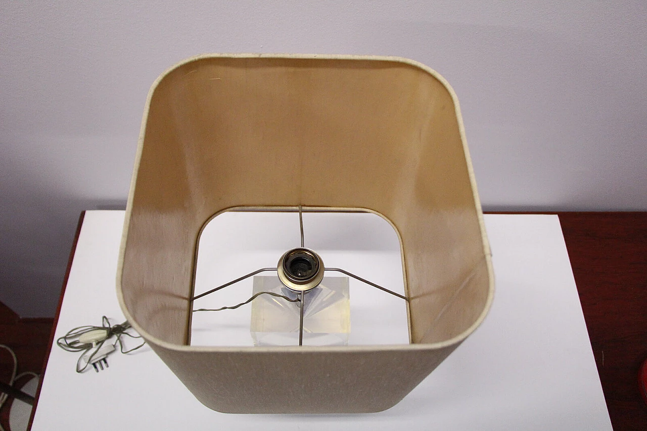 Lampada da tavolo con busto a finta molatura anni '70 5