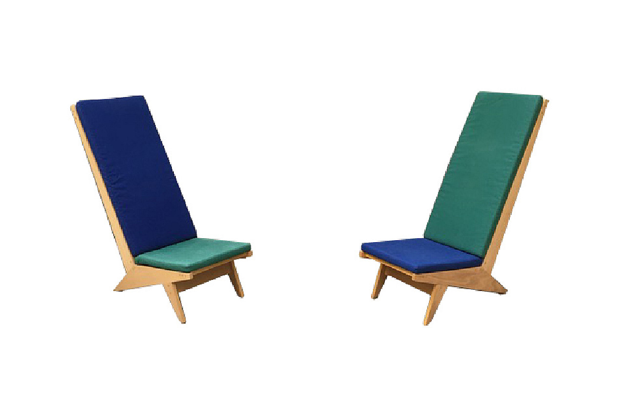 Pair of armchairs with elongated backrest, Italy '70s 1