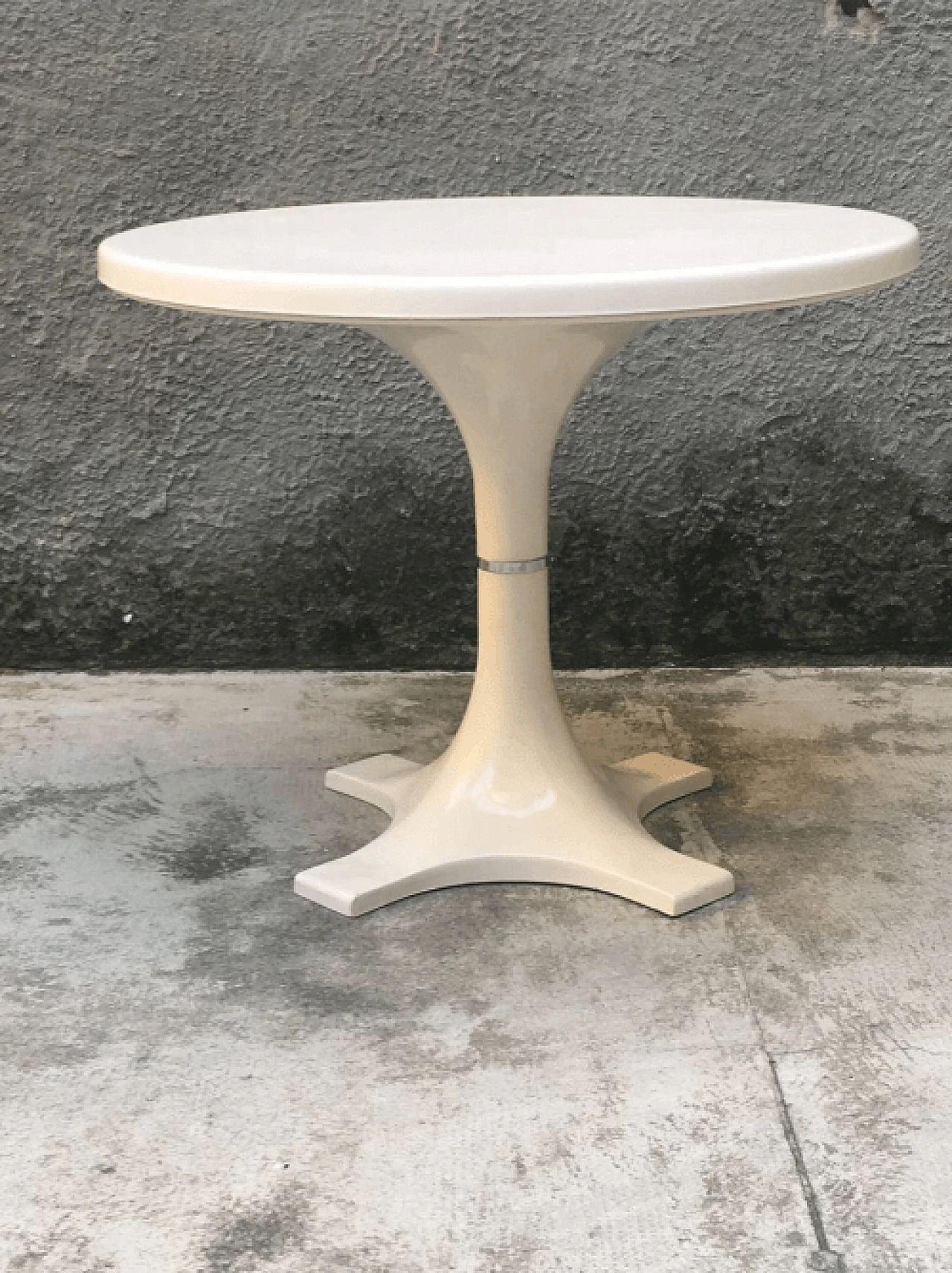 White round table model 4993 by Castelli Ferrieri and Gardella for Kartell, 1967 2