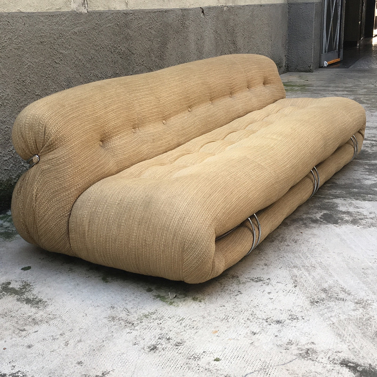 Sofa "Soriana" by Afra and Tobia Scarpa for Cassina 3