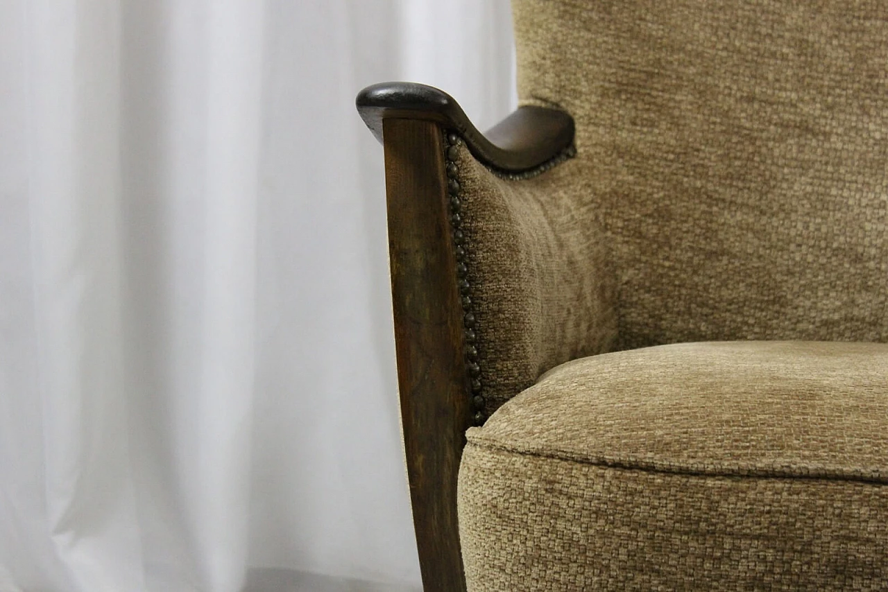 Vintage velvet armchair 6